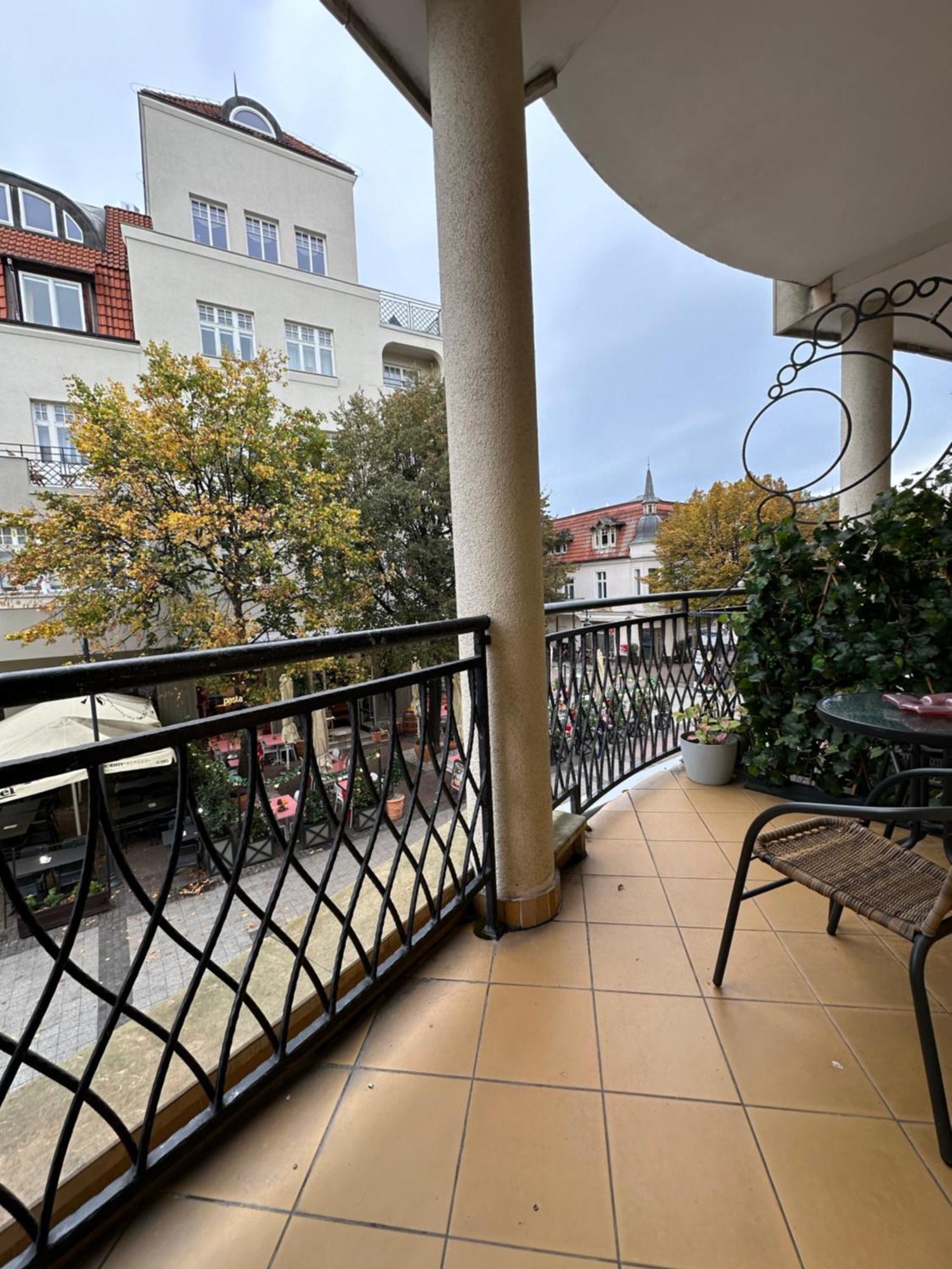 Azja, Sopot Monte Cassino, Balkon, Parking 외부 사진